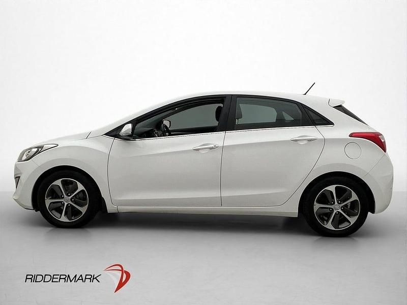 Begagnad Hyundai i30 135 HK (99 kW) 2015 Vit Halvkombi