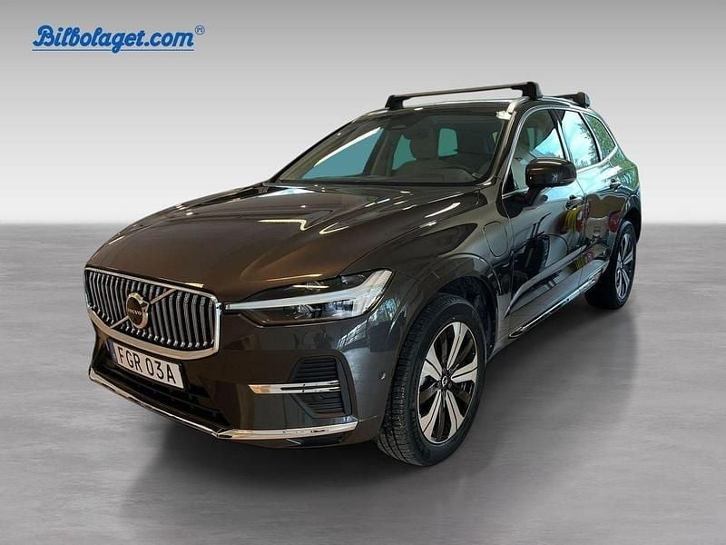 Grå Begagnad 2025 Volvo XC60 Plus SUV | 589 000 kr (Lite dyr) - Bild 1/4