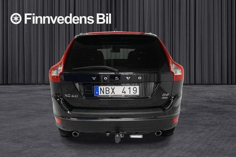 Begagnad Volvo XC60 Momentum 165 HK (121 kW) 2012 Svart SUV