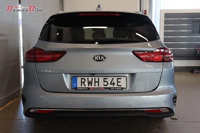 Begagnad Kia Ceed Sportswagon 141 HK (103 kW) 2019 Grå Kombi