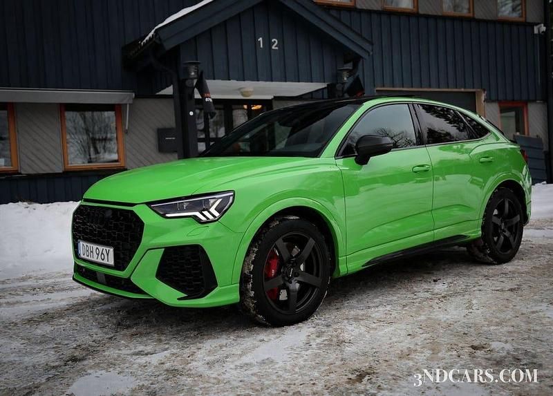 Begagnad Audi RS Q3 Sportback Black Edition 400 HK (294 kW) 2020 Grön SUV