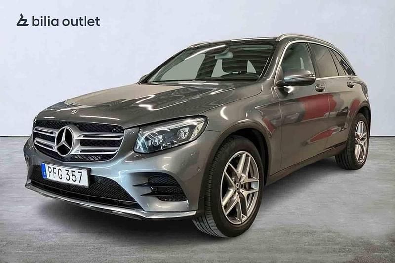 Grå Begagnad 2019 Mercedes GLC220 SUV | 329 000 kr - Bild 1/1