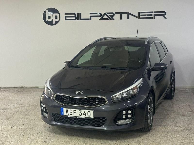 Grå Begagnad 2016 Kia Ceed GT-Line Kombi | 98 900 kr (Bra pris) - Bild 1/4