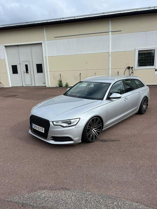 Silver Begagnad 2012 Audi A6 Kombi | 139 000 kr (Lite dyr) - Bild 1/4