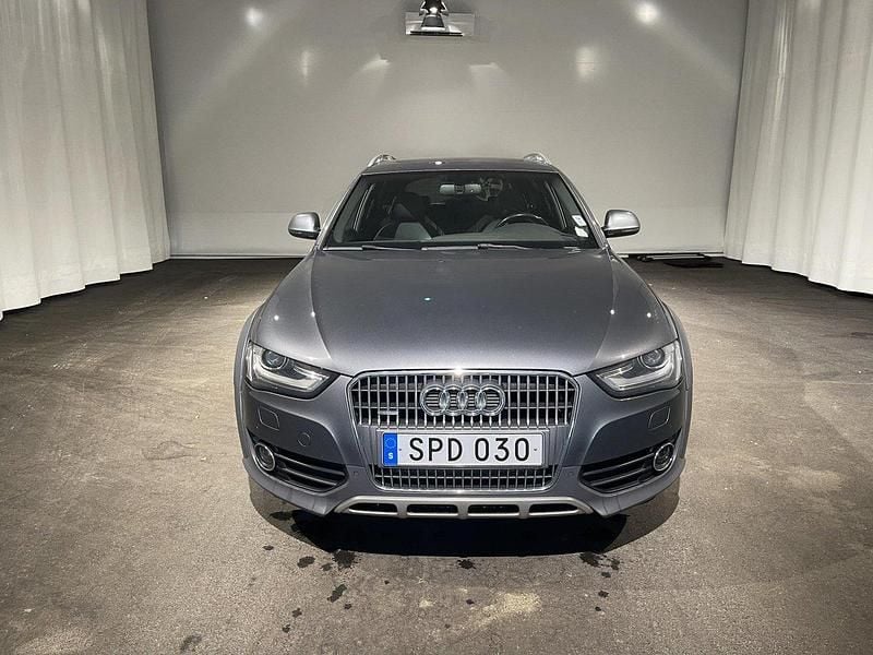 Grå Begagnad 2014 Audi A4 Allroad Comfort Kombi | 120 000 kr (Marknadspris) - Bild 1/4