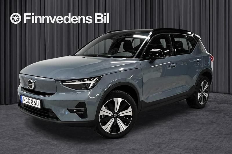 Grå Begagnad 2022 Volvo XC40 Single Motor SUV | 354 000 kr (Marknadspris) - Bild 1/4