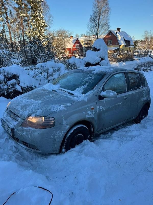Silver Begagnad 2005 Chevrolet Kalos Halvkombi | 6 000 kr - Bild 1/2