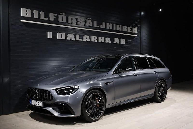 Grå Begagnad 2022 Mercedes E63S AMG AMG Kombi | 899 000 kr (Dyr) - Bild 1/4