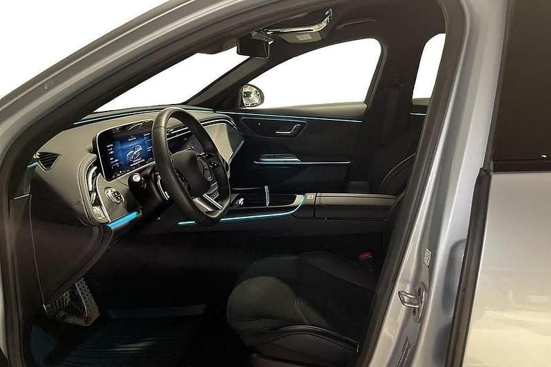 Begagnad Mercedes E300 AMG line 317 HK (233 kW) 2025 Silver Kombi