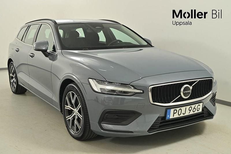 Grå Begagnad 2023 Volvo V60 Core Kombi | 309 900 kr (Bra pris) - Bild 1/4