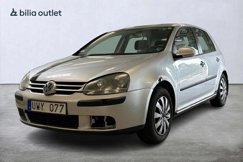 Silver Begagnad 2004 VW Golf IV Halvkombi | 14 900 kr (Superpris) - Bild 1/4