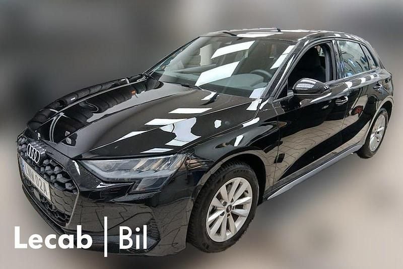 Svart (brilliantsvart) Begagnad 2025 Audi A3 Sportback Proline Halvkombi | 289 500 kr (Lite dyr) - Bild 1/1