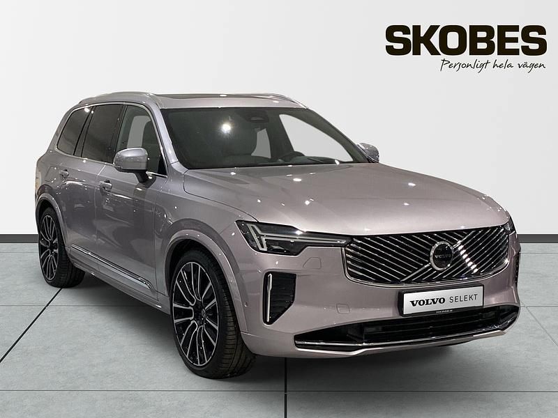 Begagnad Volvo XC90 455 HK (334 kW) 2026 Silver SUV