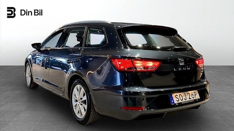 Begagnad Seat Leon ST Style 116 HK (85 kW) 2019 Grå Kombi