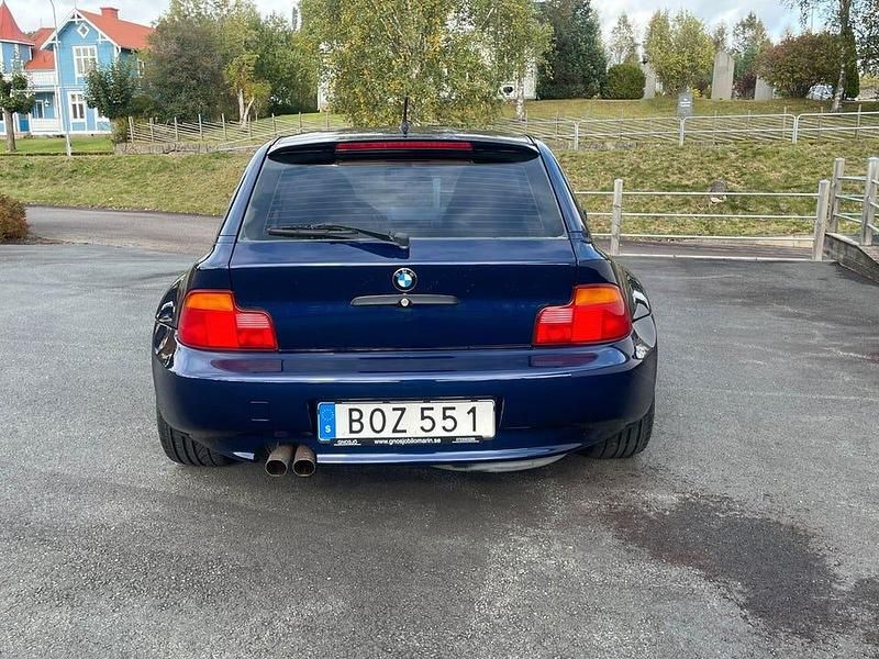 Begagnad BMW Z3 193 HK (141 kW) 1999 Mörkblå Sportkupé