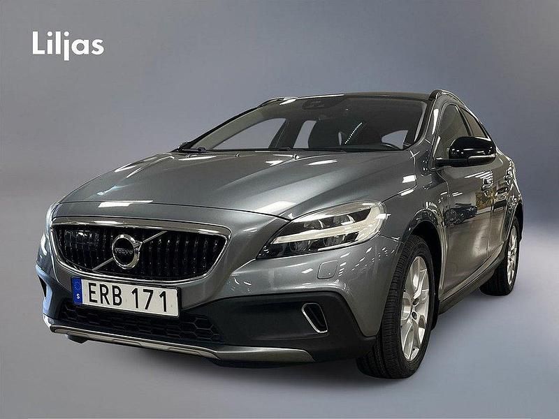 Grå Begagnad 2016 Volvo V40 CC Business Edition Kombi | 185 000 kr (Marknadspris) - Bild 1/3