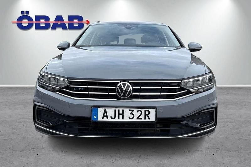 Begagnad VW Passat GTE 218 HK (160 kW) 2022 Grå Kombi