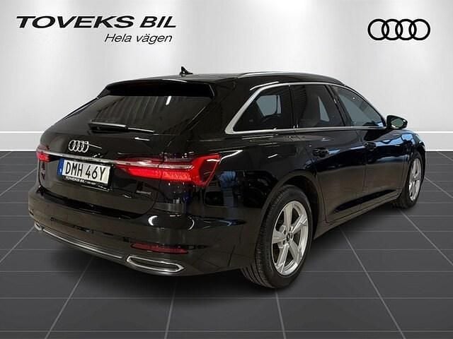 Begagnad Audi A6 Sport 204 HK (150 kW) 2022 Brilliantsvart Kombi