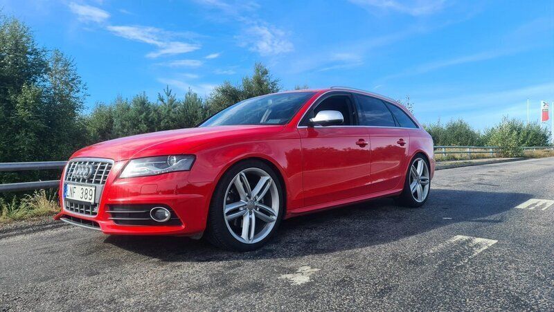 Röd Begagnad 2010 Audi S4 Kombi | 165 000 kr (Marknadspris) - Bild 1/4