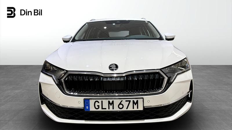 Begagnad Skoda Octavia Selection 116 HK (85 kW) 2025 Vit Kombi