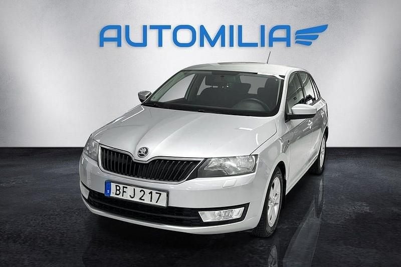 Silver Begagnad 2014 Skoda Rapid Halvkombi | 79 900 kr (Marknadspris) - Bild 1/4