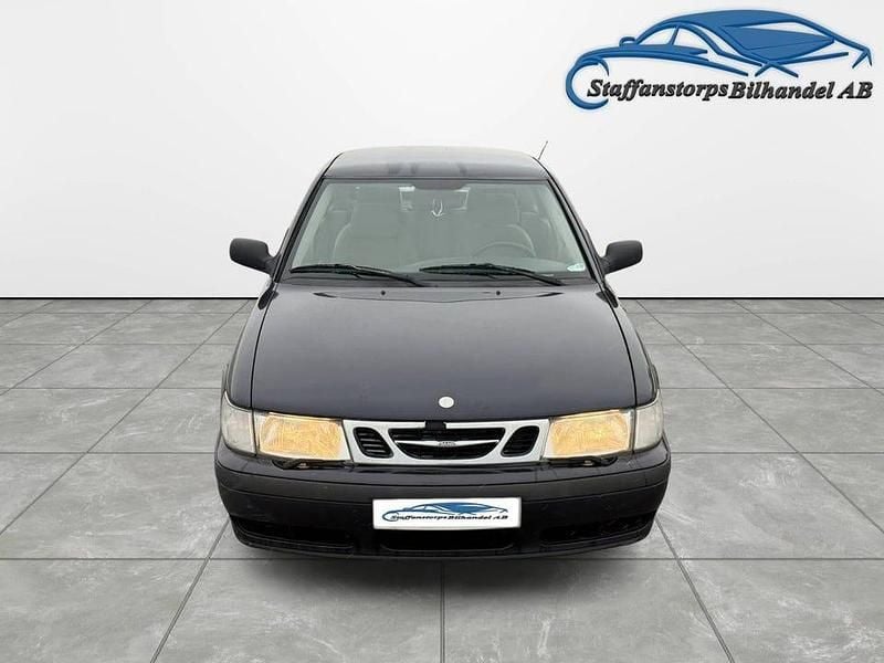 Begagnad Saab 9-3 131 HK (96 kW) 2000 Mörkblå Halvkombi