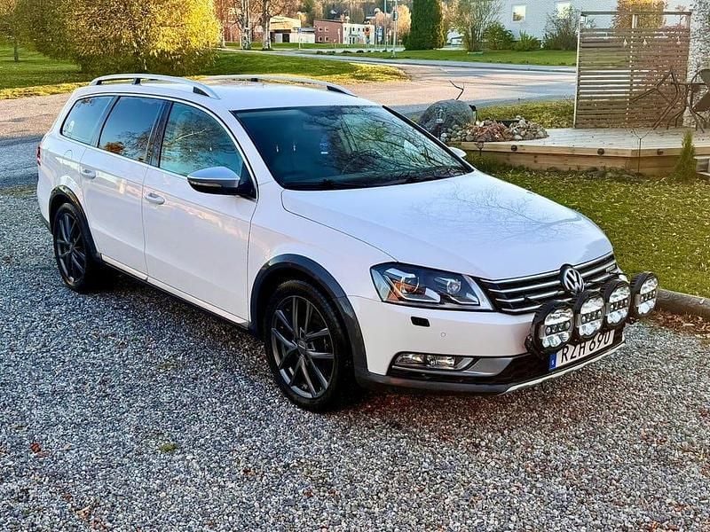 Begagnad 2015 VW Passat Alltrack Kombi | 70 000 kr - Bild 1/4