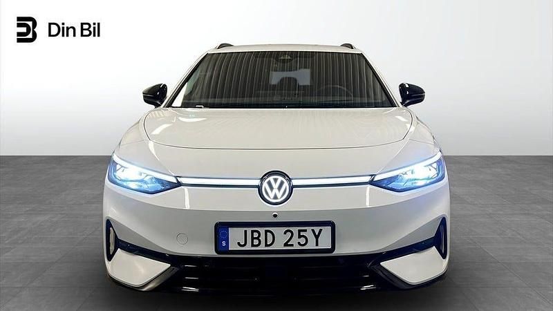 Begagnad VW ID.7 Pro 210 kW (286 HK) 2024 Vit Kombi