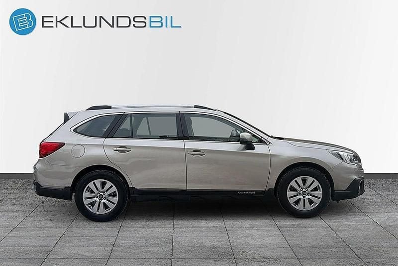 Begagnad Subaru Outback 150 HK (110 kW) 2015 Brun Kombi