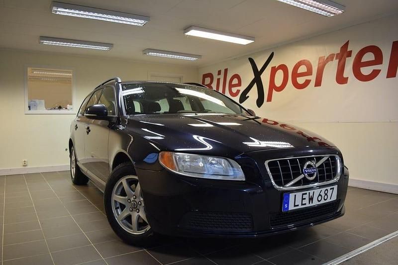 Blå Begagnad 2012 Volvo V70 Kinetic Kombi | 84 900 kr (Marknadspris) - Bild 1/4