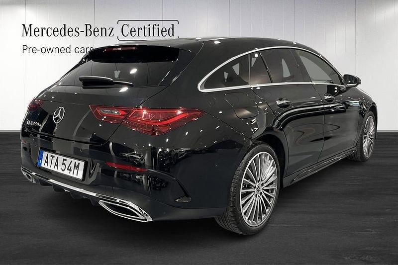 Begagnad Mercedes CLA250 Shooting Brake AMG line 218 HK (160 kW) 2025 Svart Kombi