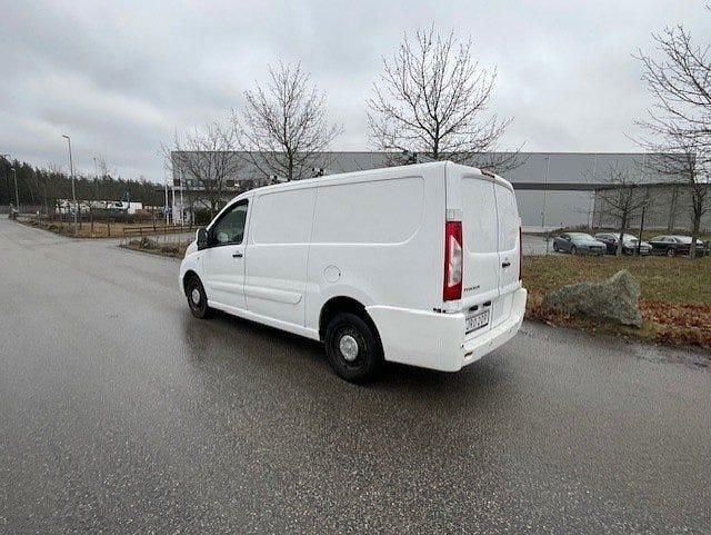 Begagnad Peugeot Expert 128 HK (94 kW) 2016 Vit Van