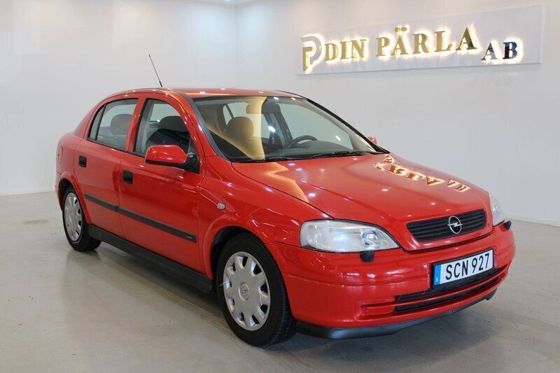 Röd Begagnad 2001 Opel Astra Halvkombi | 34 900 kr (Lite dyr) - Bild 1/4