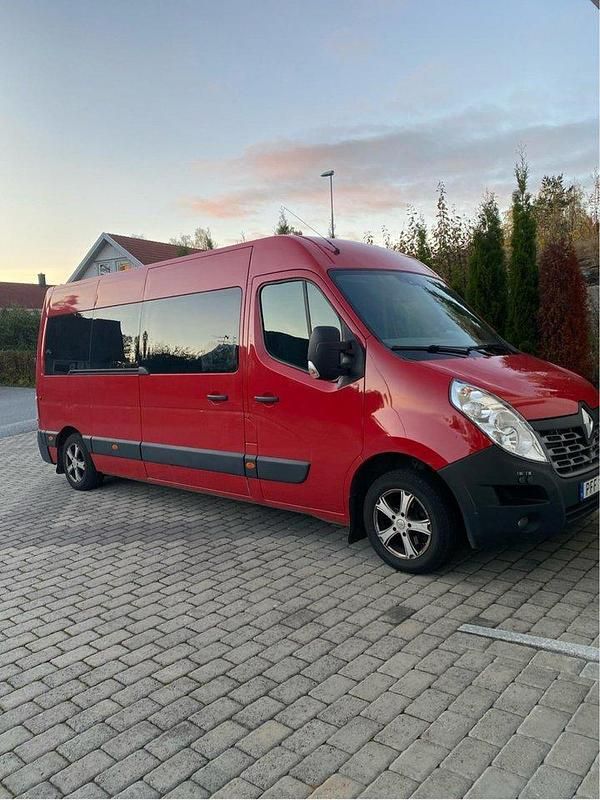 Vit Begagnad 2017 Renault Master Van | 105 000 kr (Marknadspris) - Bild 1/4