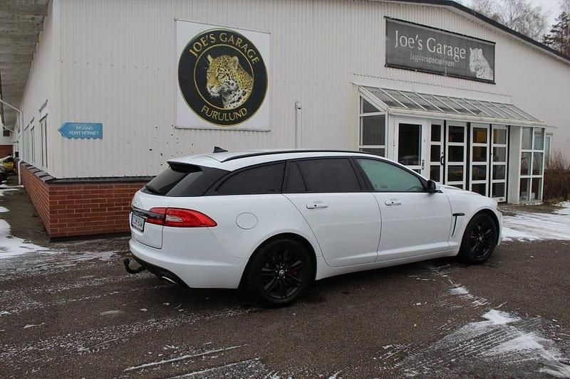 Begagnad Jaguar XF Sportbrake 200 HK (147 kW) 2013 Vit Kombi