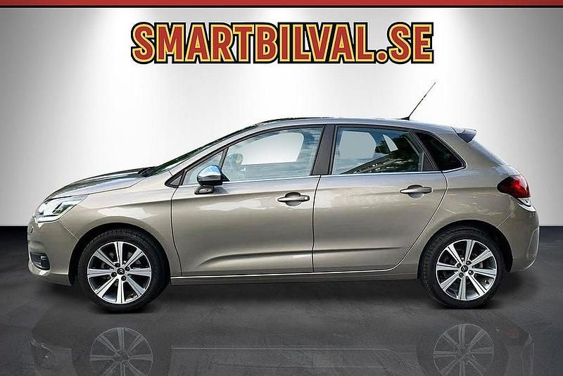 Begagnad Citroën C4 131 HK (96 kW) 2015 Gråmetallic Halvkombi