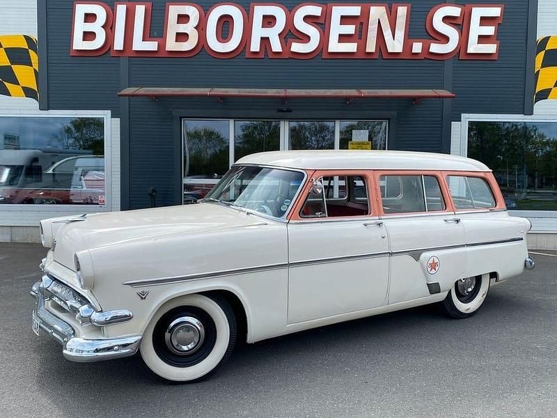 Begagnad Ford Customline 132 HK (97 kW) 1954 Vit Sedan