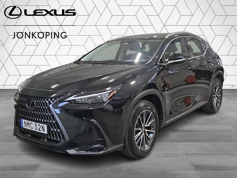 Svart Begagnad 2022 Lexus NX350h SUV | 399 900 kr (Superpris) - Bild 1/4