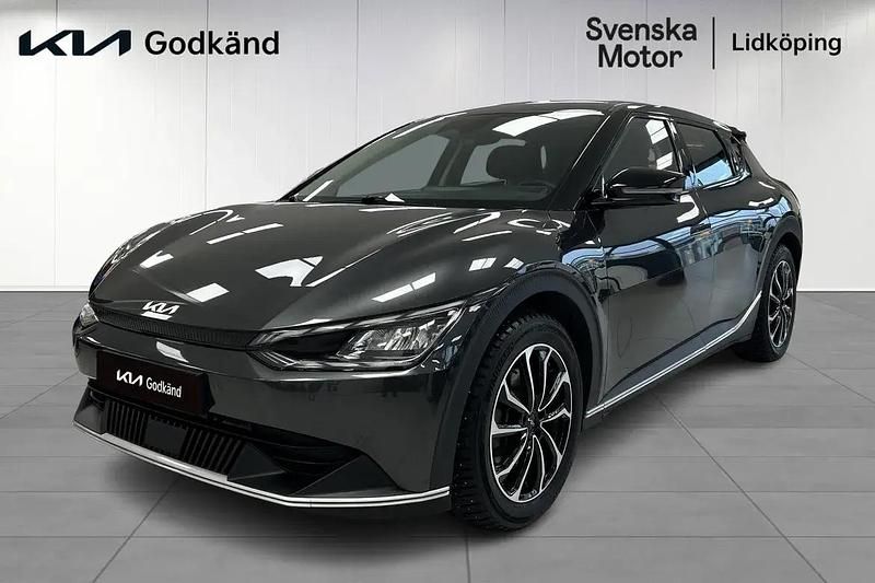 Grå Begagnad 2022 Kia EV6 SUV | 379 200 kr (Marknadspris) - Bild 1/4
