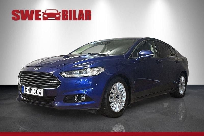 Blå Begagnad 2015 Ford Mondeo Business Edition Halvkombi | 119 900 kr (Marknadspris) - Bild 1/4