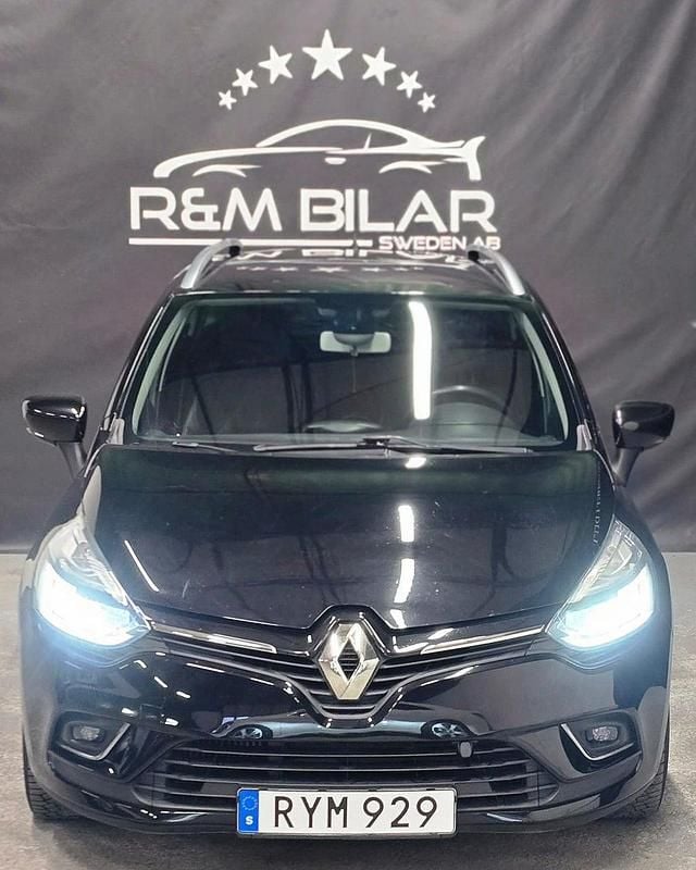 Begagnad Renault Clio GrandTour Intens 90 HK (66 kW) 2016 Svart Kombi