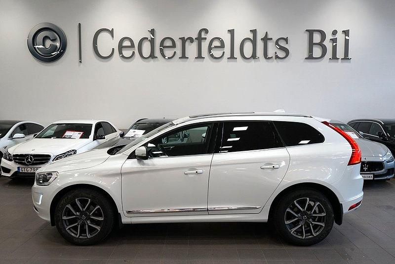 Vit Begagnad 2015 Volvo XC60 Summum SUV | 194 900 kr (Marknadspris) - Bild 1/4