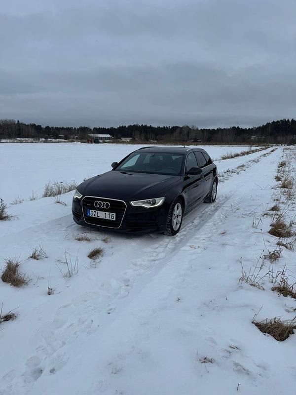Begagnad Audi A6 204 HK (150 kW) 2013 Sapphire black Kombi