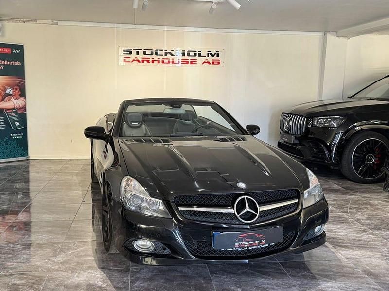 Begagnad Mercedes SL350 Sport 316 HK (232 kW) 2008 Svart Cab