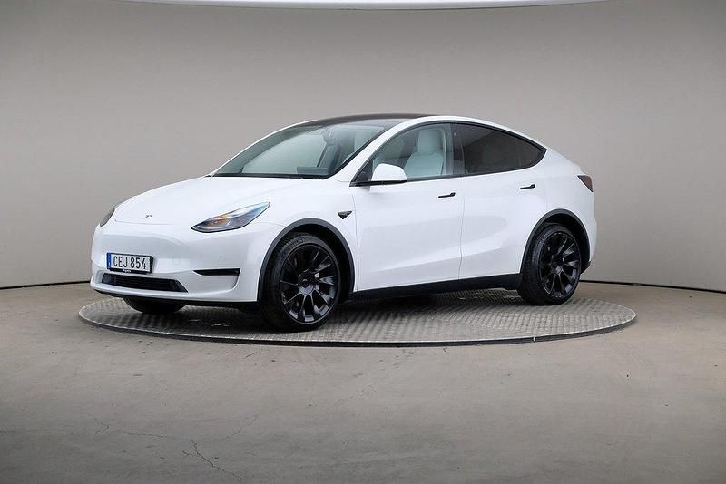 Vit Begagnad 2021 Tesla Model Y Long Range AWD SUV | 345 000 kr (Marknadspris) - Bild 1/4