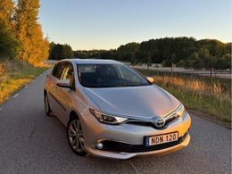 Toyota Auris Hybrid