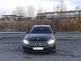 Mercedes E220