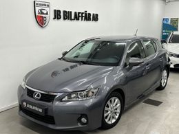 Lexus CT200h