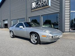 Porsche 928