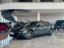 Porsche Panamera 4